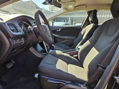 Volvo V40 D2 Geartronic Momentum (7)