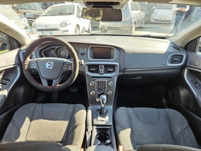 Volvo V40 D2 Geartronic Momentum (8)