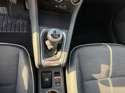 Renault Captur TCe 90 CV Techno (17)