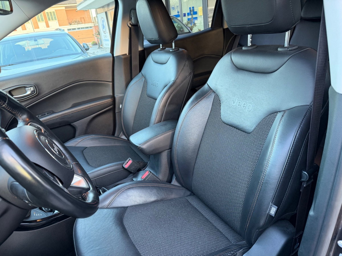 Jeep Compass 2.0 Multijet II aut. 4WD Limited (9)