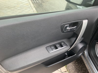 Nissan Qashqai 1.6 dCi DPF Tekna (10)