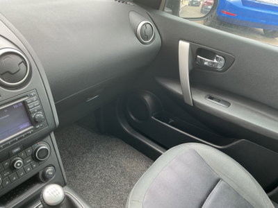 Nissan Qashqai 1.6 dCi DPF Tekna (18)