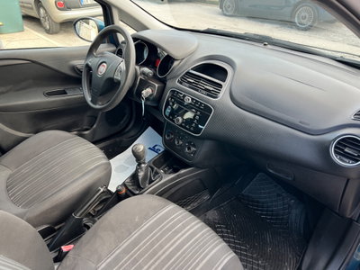Fiat Punto Evo 1.4 3 porte Active Natural Power (12)
