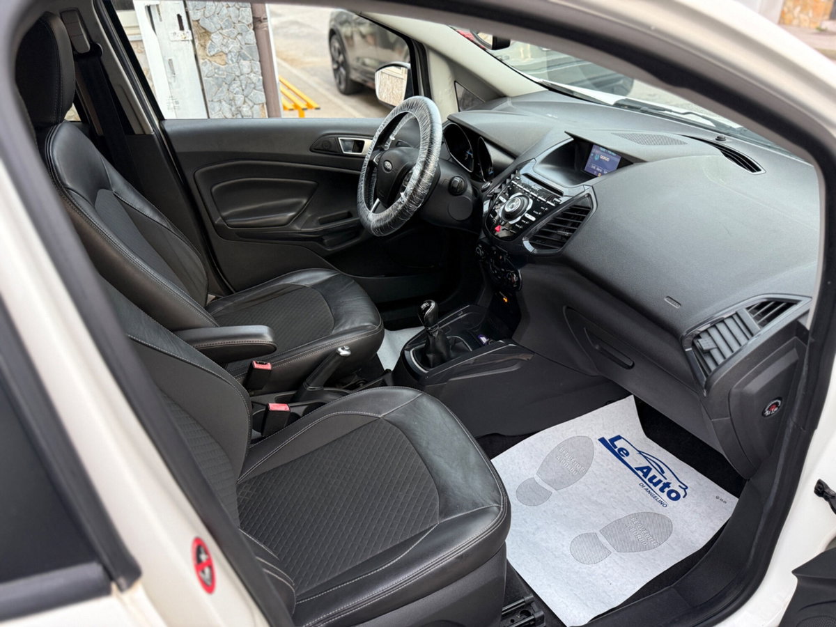 Ford EcoSport 1.5 110 CV Titanium (7)