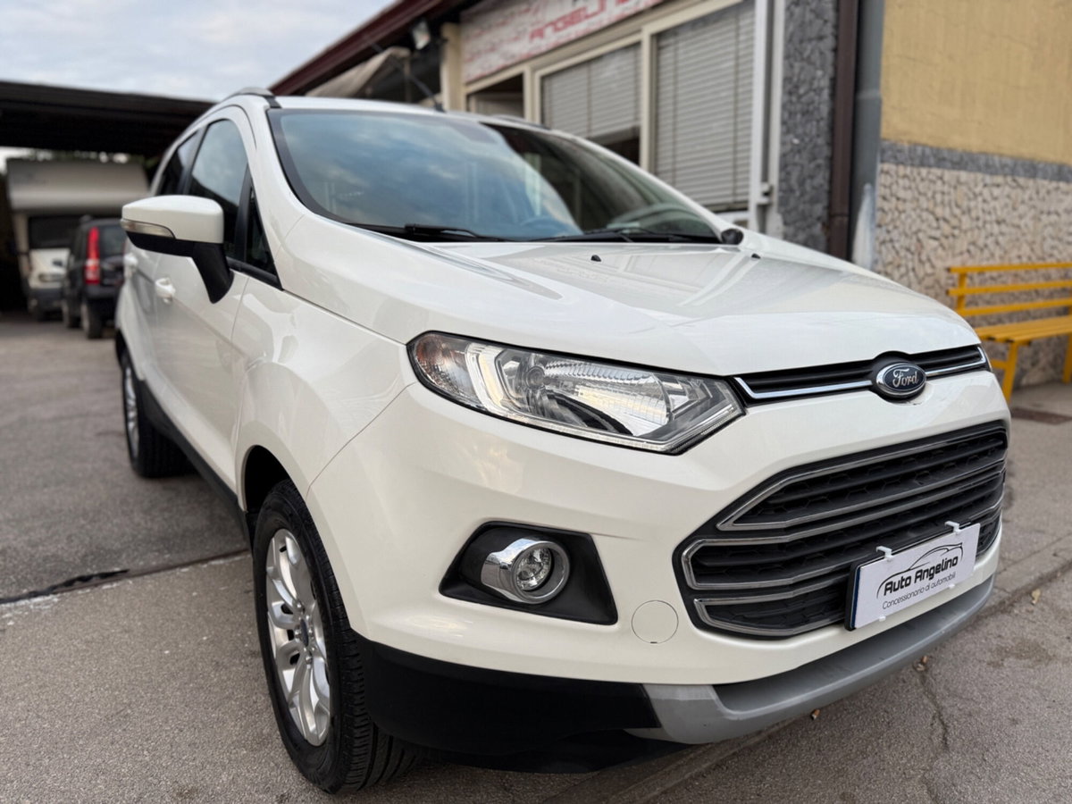 Ford EcoSport 1.5 110 CV Titanium (8)