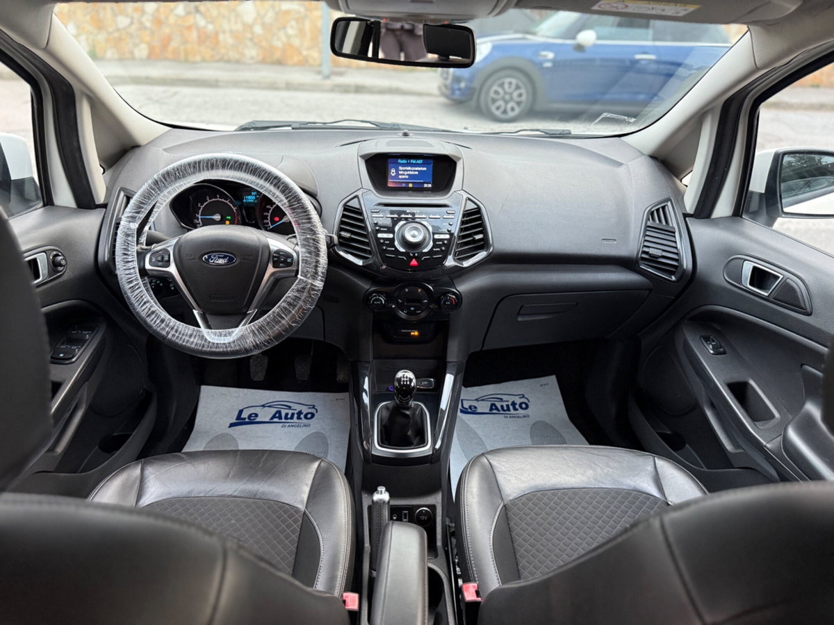 Ford EcoSport 1.5 110 CV Titanium (9)