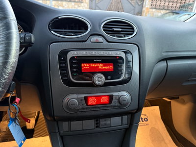 Ford Focus Station Wagon 1.6 TDCi (90CV) SW Tit. (8)