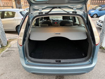 Ford Focus Station Wagon 1.6 TDCi (90CV) SW Tit. (9)