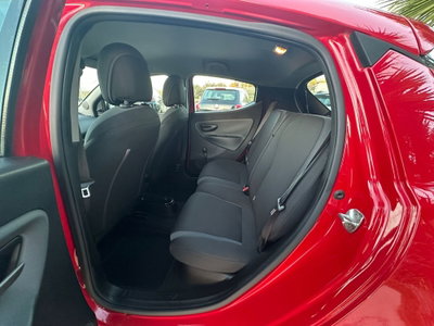 Lancia Ypsilon 1.2 69 CV 5 porte Silver (12)
