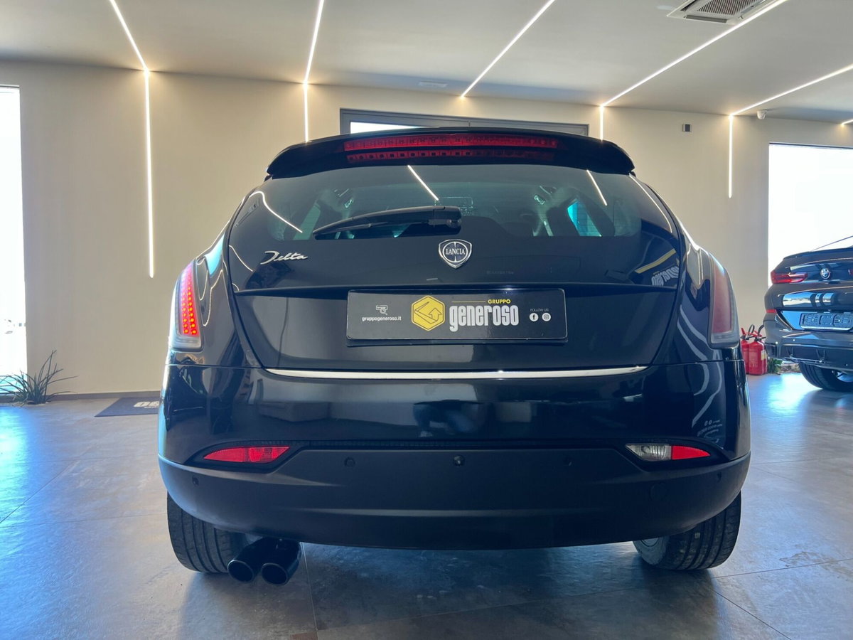Lancia Delta 2.0 MJT DPF Oro (4)