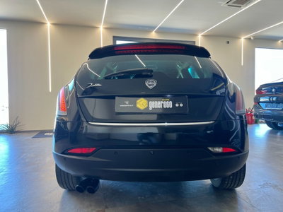 Lancia Delta 2.0 MJT DPF Oro (4)