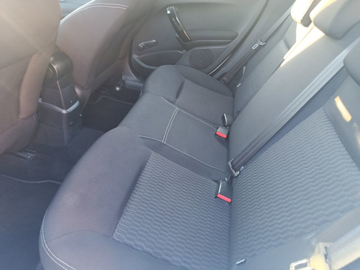 Peugeot 208 75 5 porte Active (16)