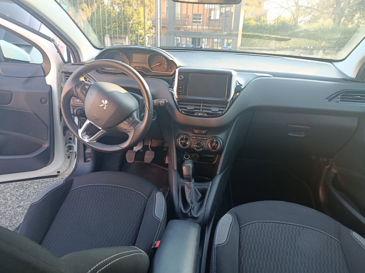 Peugeot 208 75 5 porte Active (20)
