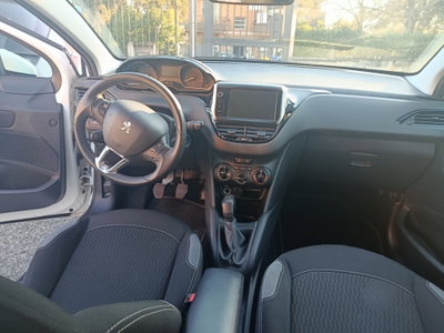 Peugeot 208 75 5 porte Active (20)