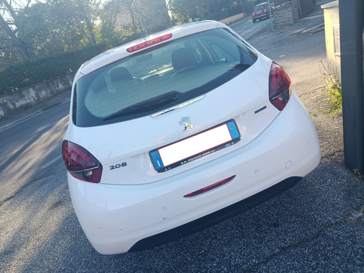 Peugeot 208 75 5 porte Active (8)