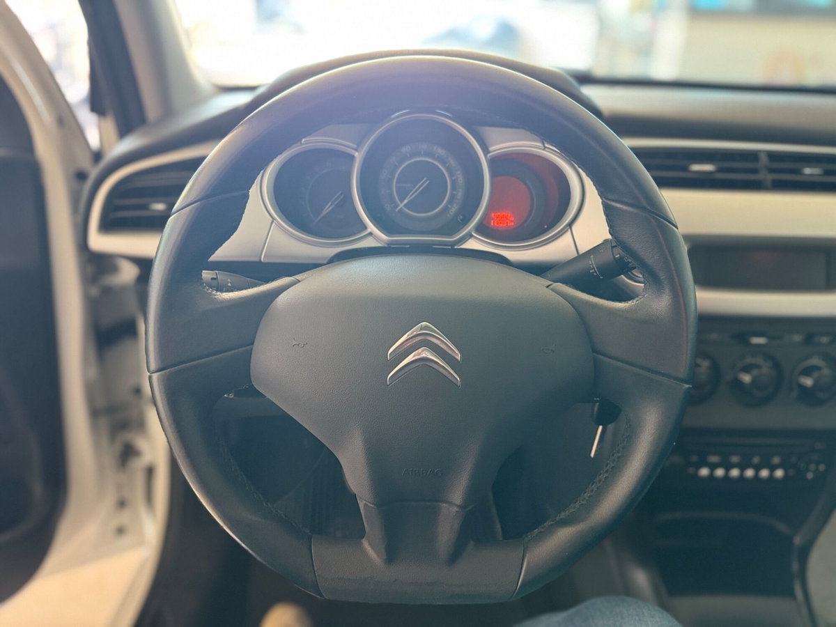 Citroen C3 1.1 Exclusive (16)