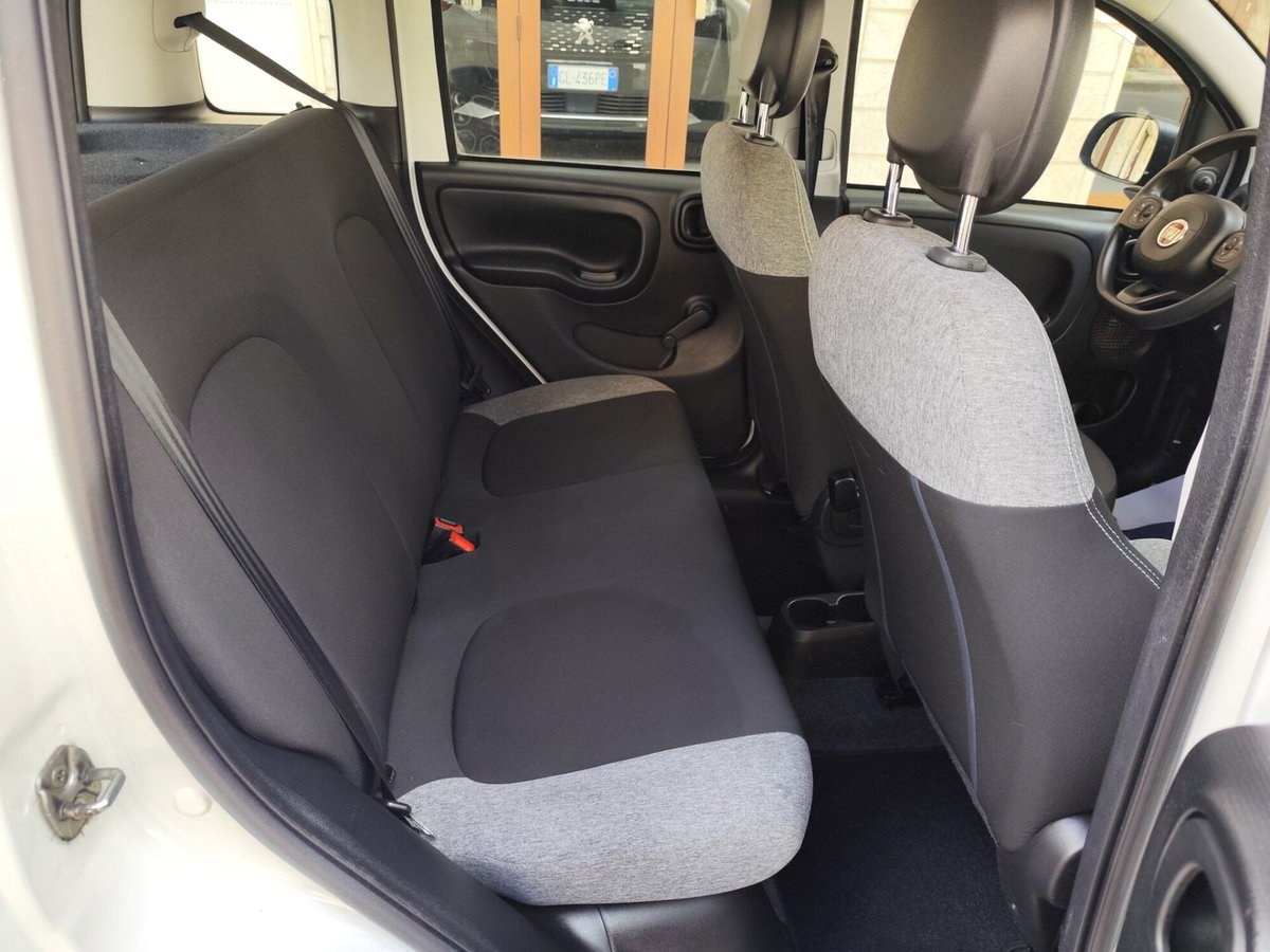Fiat Panda 1.0 FireFly S&S Hybrid City Cross (15)
