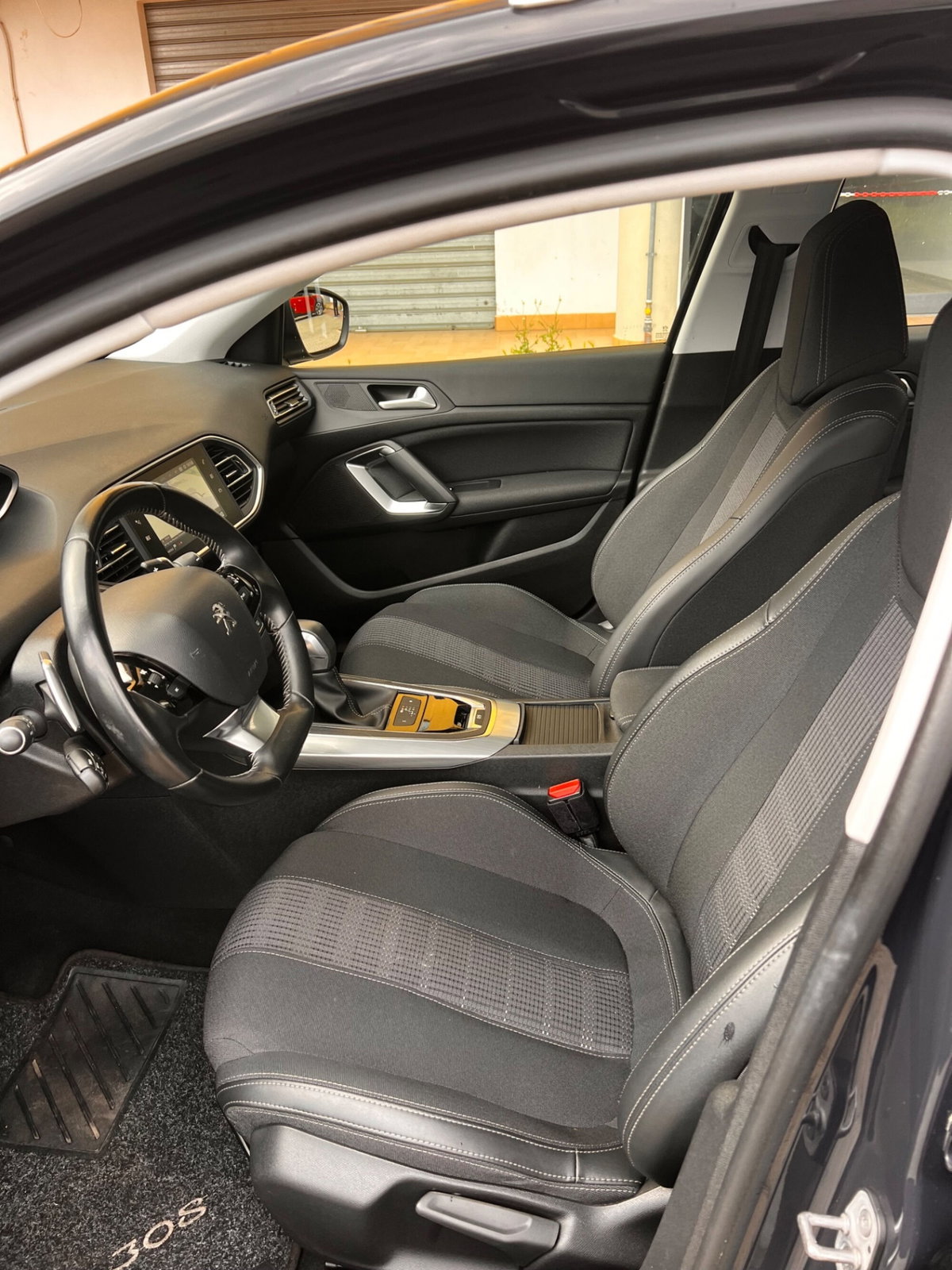 Peugeot 308 SW BlueHDi 130 S&S Active (15)