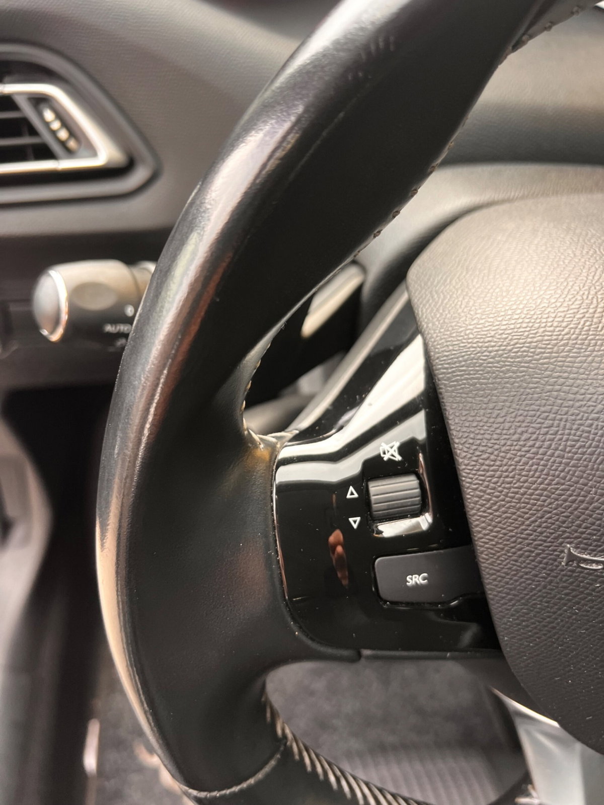 Peugeot 308 SW BlueHDi 130 S&S Active (18)