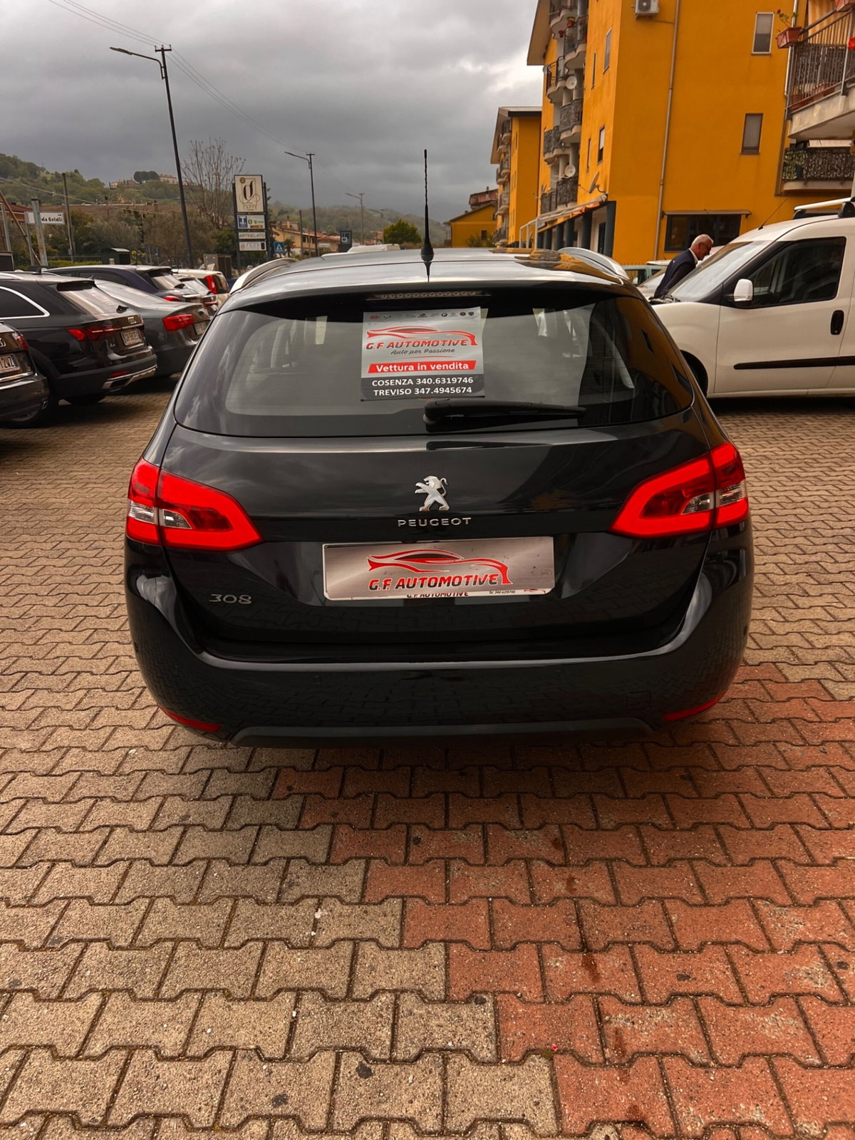 Peugeot 308 SW BlueHDi 130 S&S Active (2)
