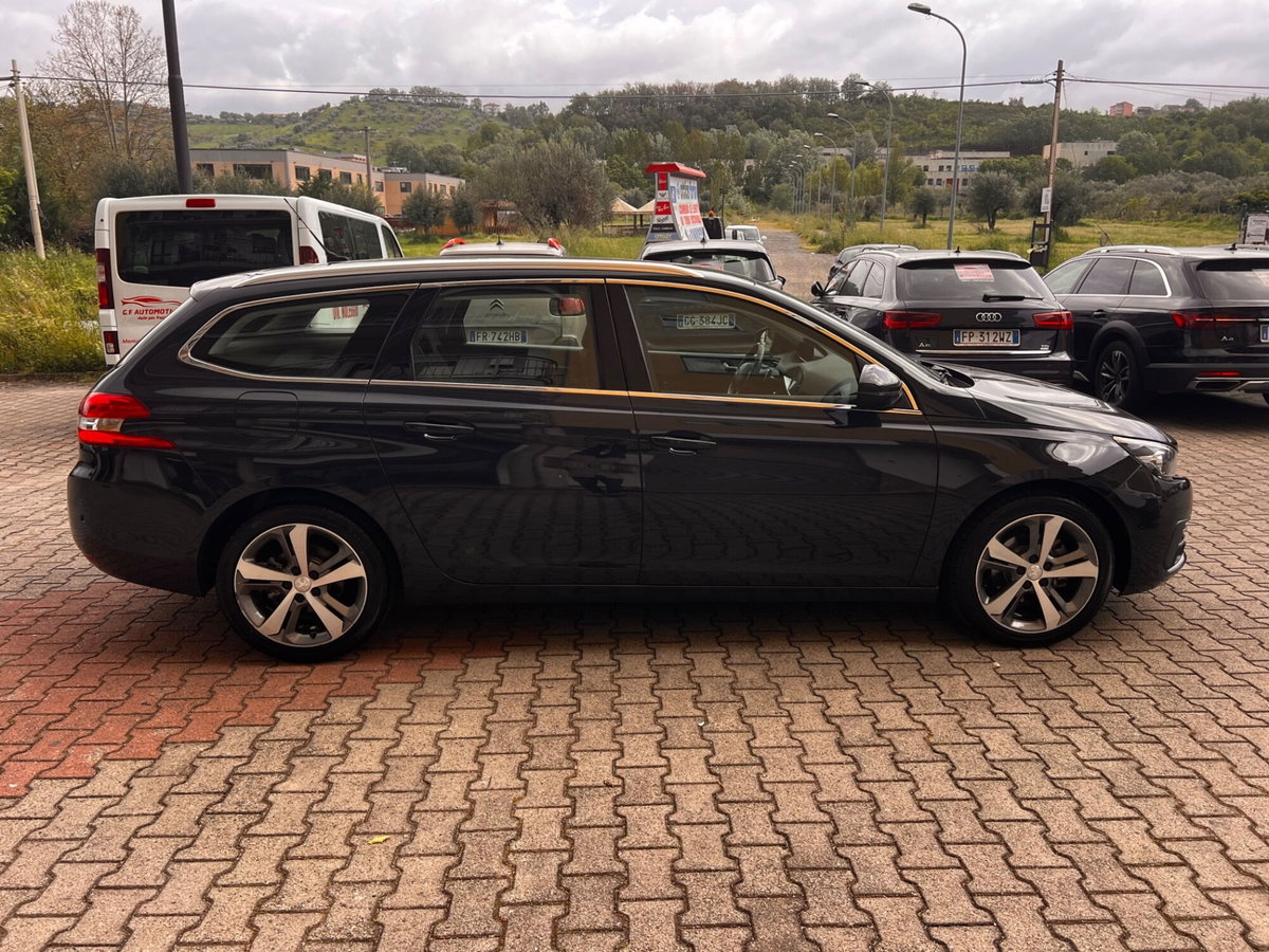 Peugeot 308 SW BlueHDi 130 S&S Active (3)