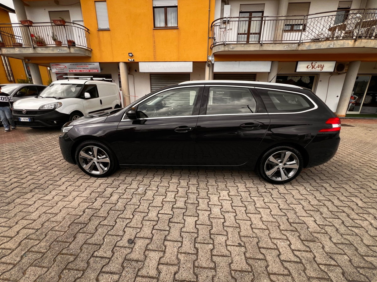 Peugeot 308 SW BlueHDi 130 S&S Active (4)