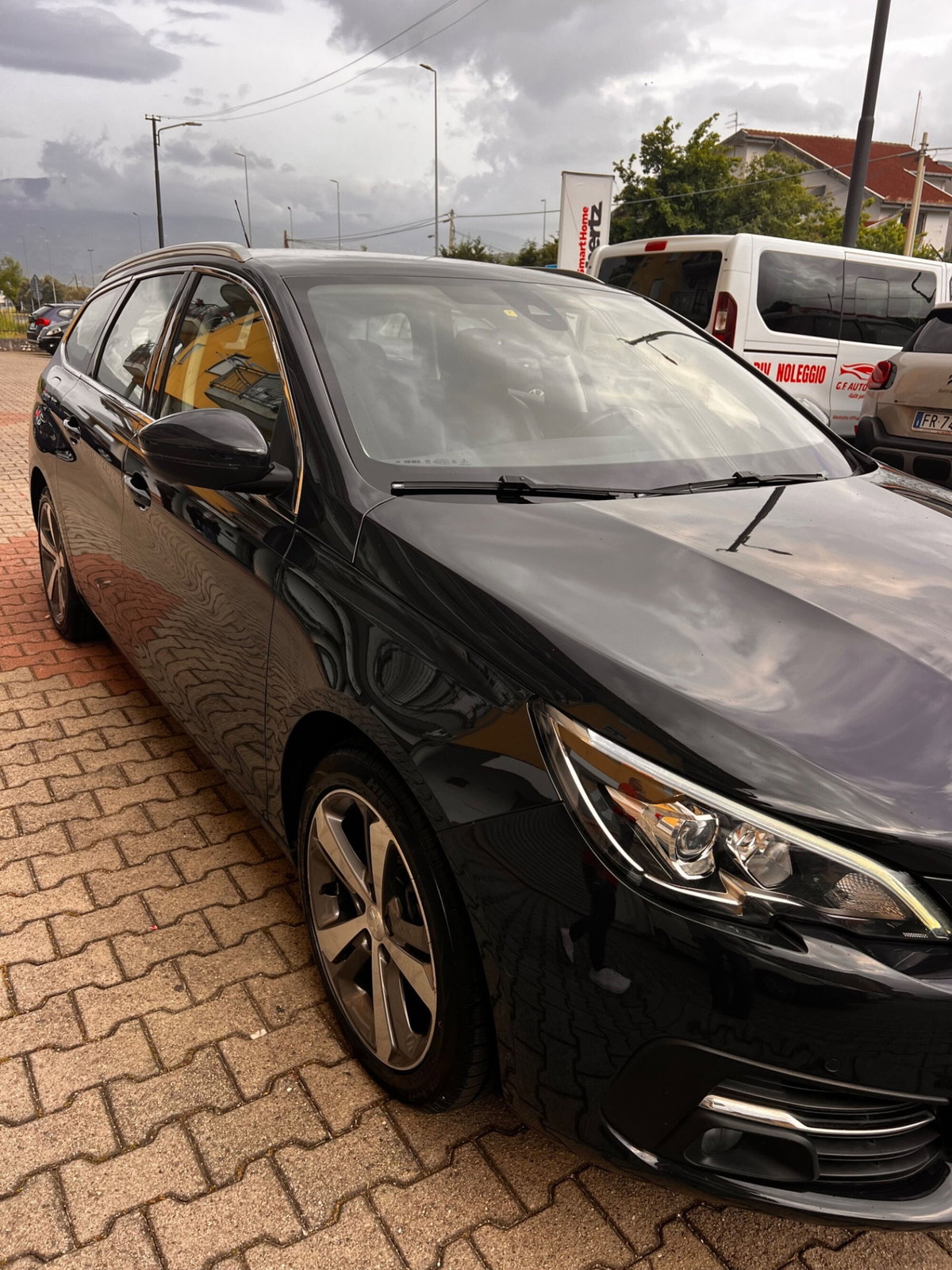 Peugeot 308 SW BlueHDi 130 S&S Active (5)
