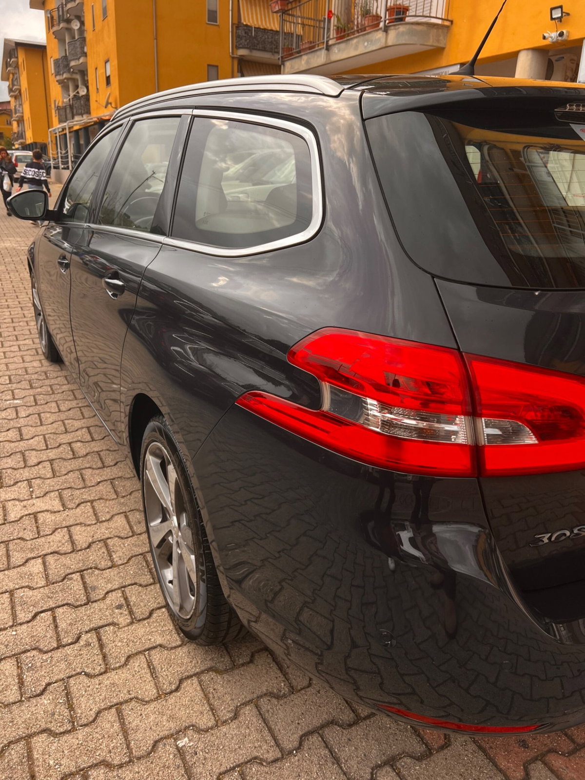 Peugeot 308 SW BlueHDi 130 S&S Active (6)