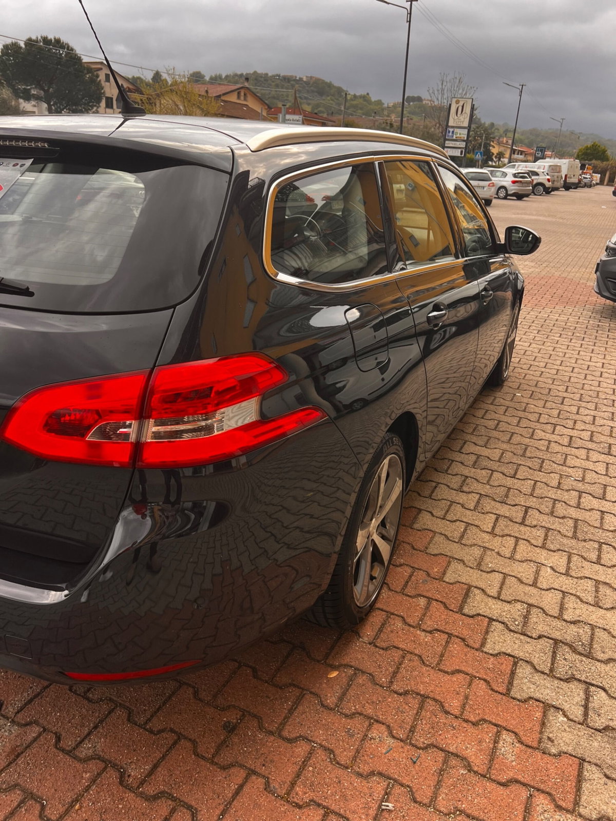 Peugeot 308 SW BlueHDi 130 S&S Active (8)