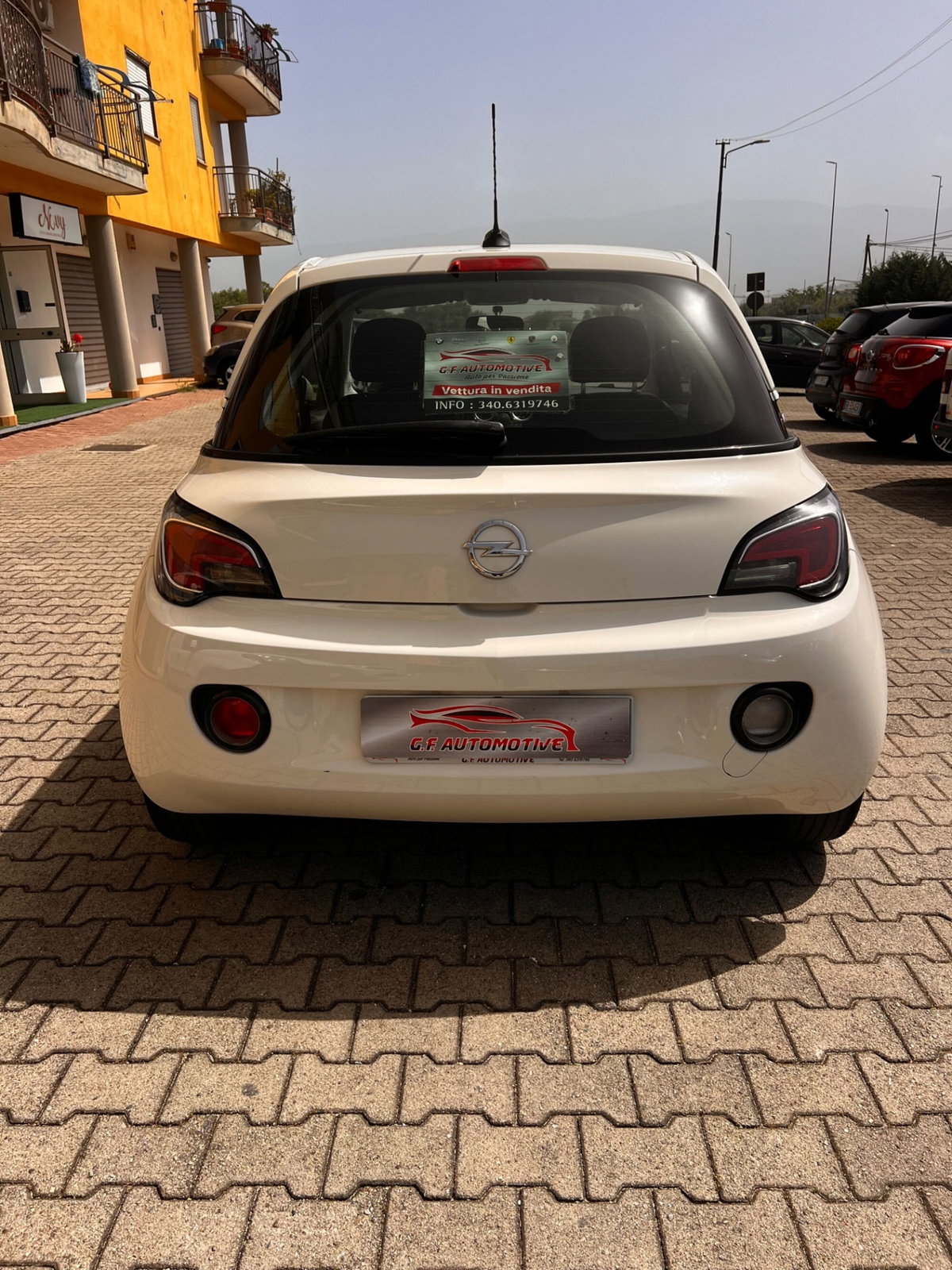 Opel Adam 1.2 70 CV Jam (2)