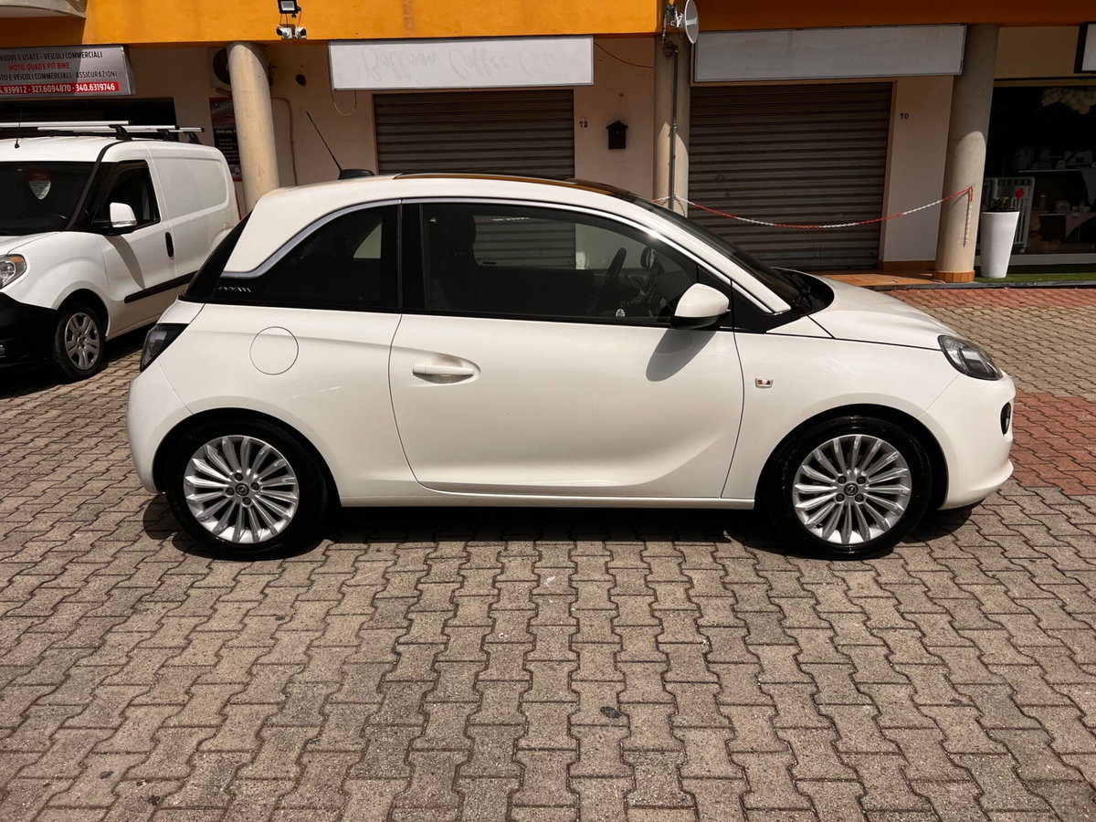 Opel Adam 1.2 70 CV Jam (4)