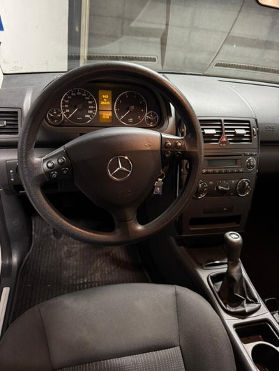 Mercedes-Benz Classe A 160 BlueEFFICIENCY (11)