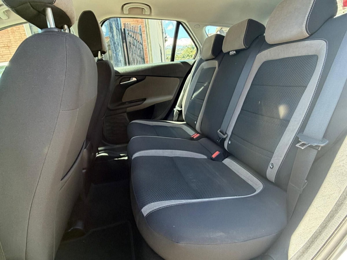 Fiat Tipo Station Wagon Tipo 1.6 Mjt S&S SW Lounge (14)