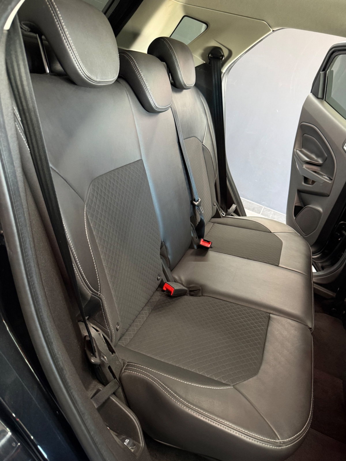Ford EcoSport 1.5 TDCi 95 CV Titanium S (18)