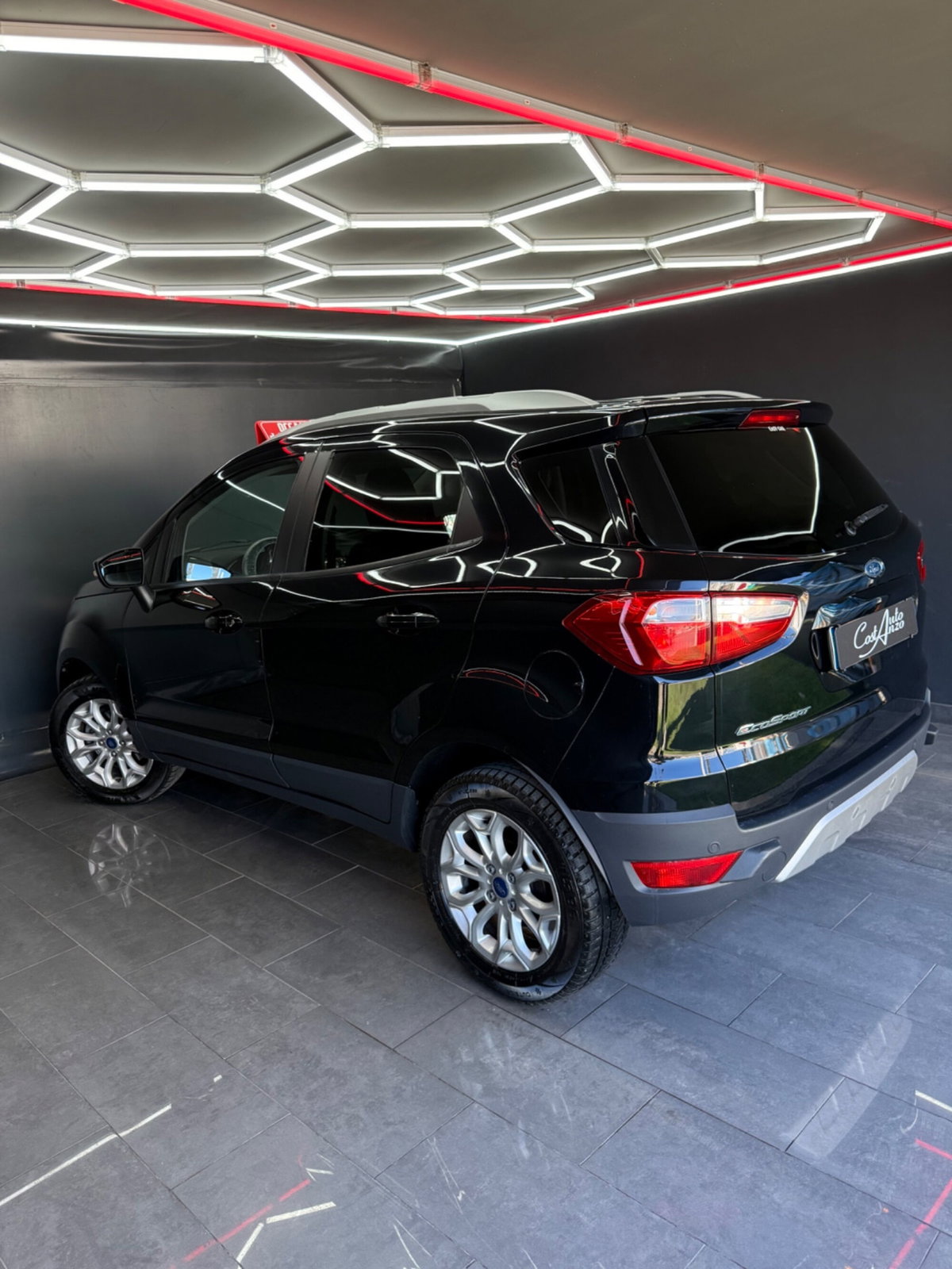 Ford EcoSport 1.5 TDCi 95 CV Titanium S (5)