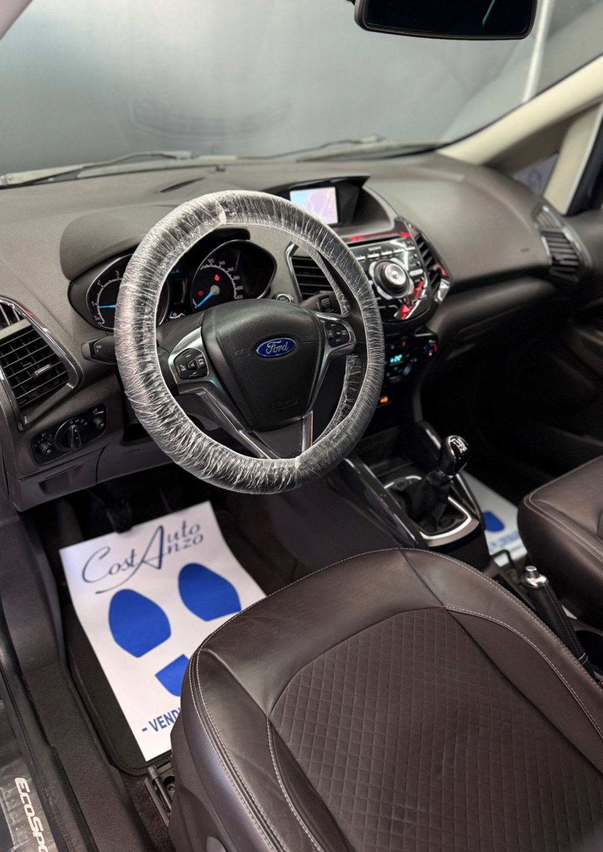 Ford EcoSport 1.5 TDCi 95 CV Titanium S (8)