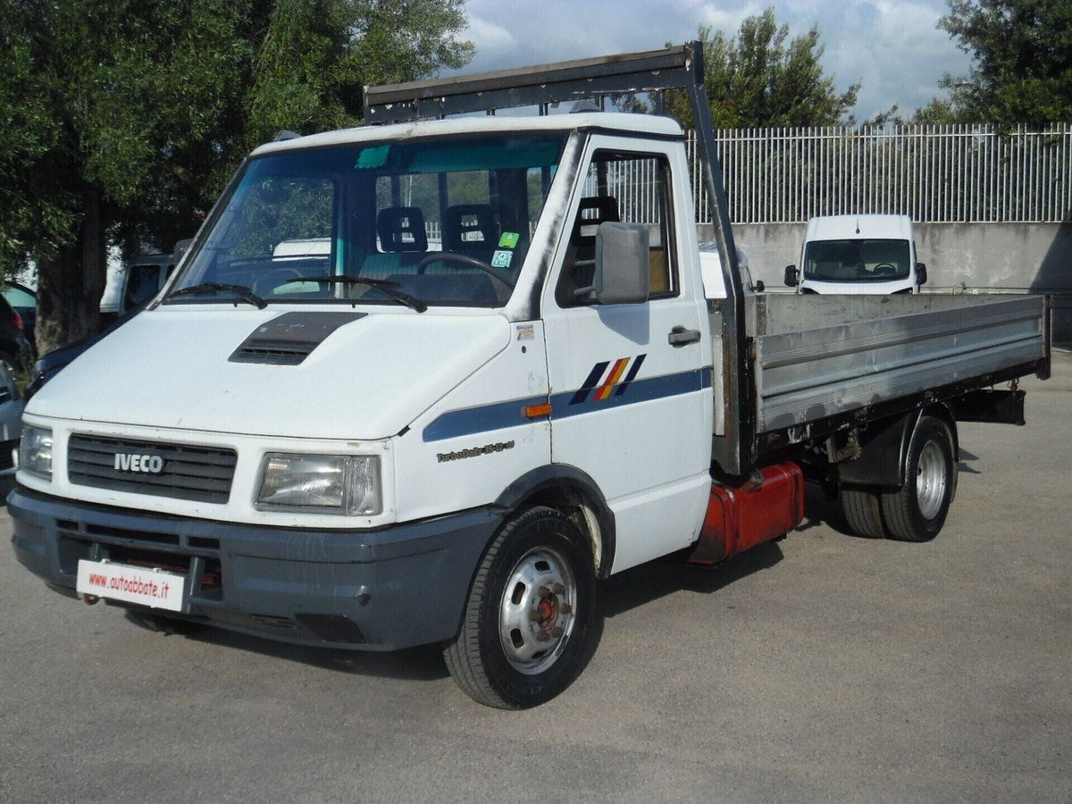 Iveco Daily Telaio 35.12 2.5 TDI PL Cabinato Classic (3)