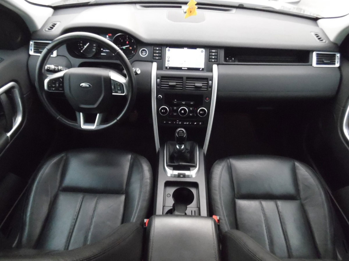 Land Rover Discovery Sport 2.0 TD4 150 CV HSE Luxury (11)