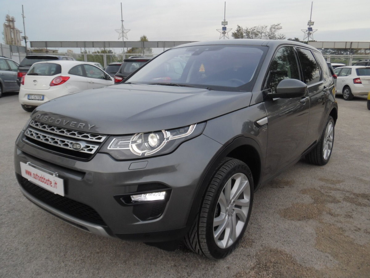 Land Rover Discovery Sport 2.0 TD4 150 CV HSE Luxury (3)