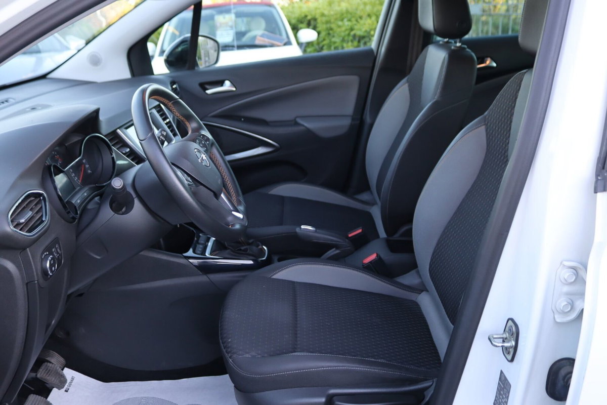 Opel Crossland X 1.6 ECOTEC D 120 CV Start&Stop Ultimate (11)