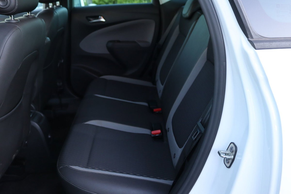 Opel Crossland X 1.6 ECOTEC D 120 CV Start&Stop Ultimate (13)