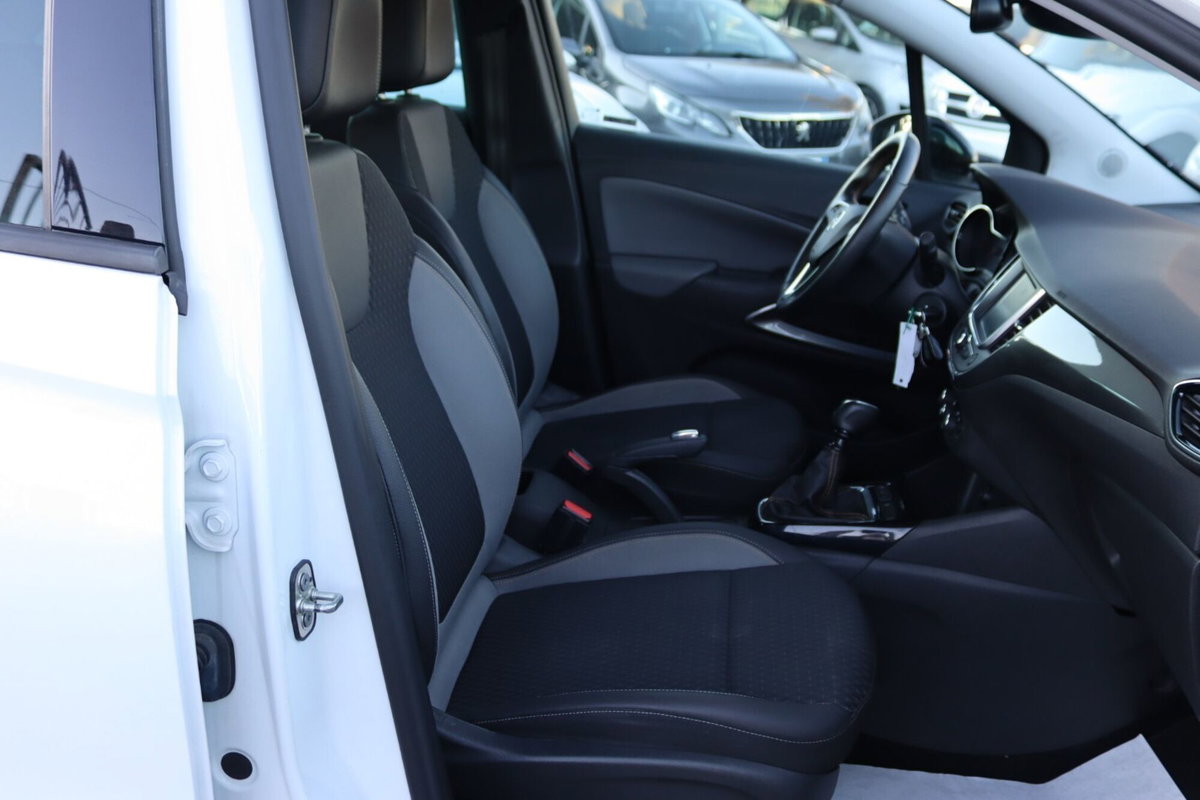 Opel Crossland X 1.6 ECOTEC D 120 CV Start&Stop Ultimate (17)