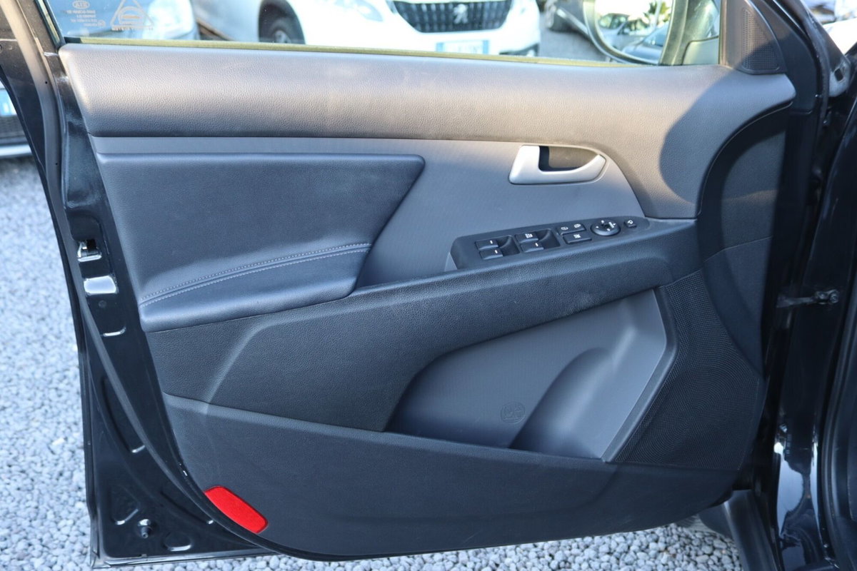 Kia Sportage 1.7 CRDI VGT 2WD Class (8)