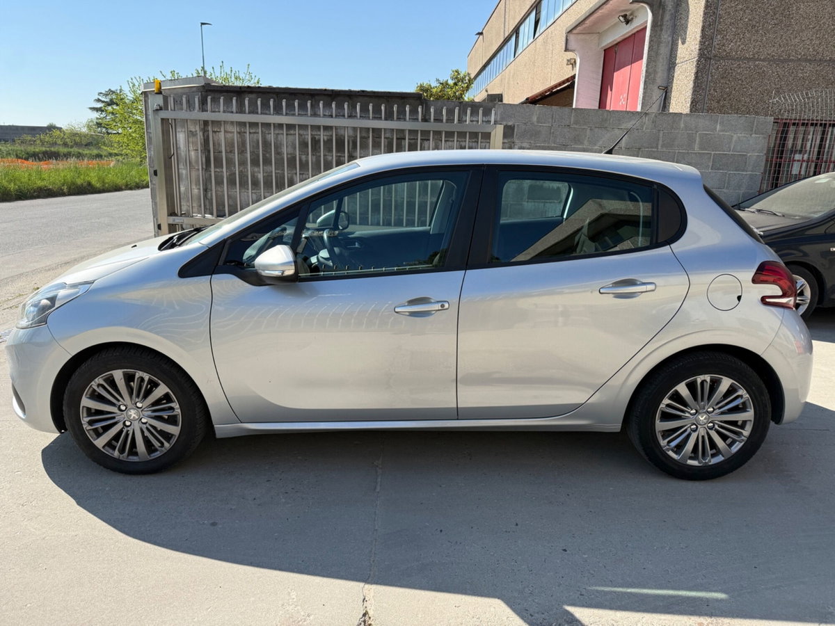 Peugeot 208 82 5p. GPL Allure (8)