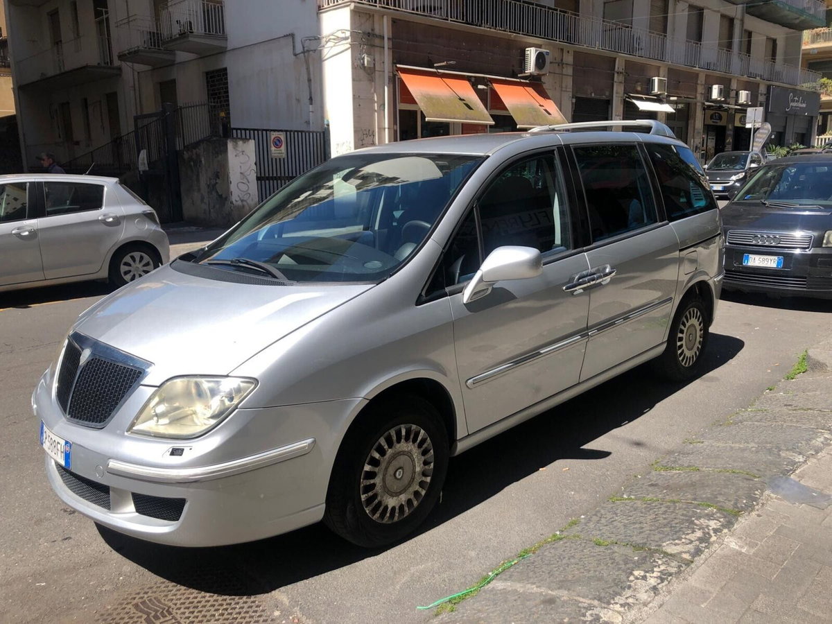 Lancia Phedra JTD Emblema FAP