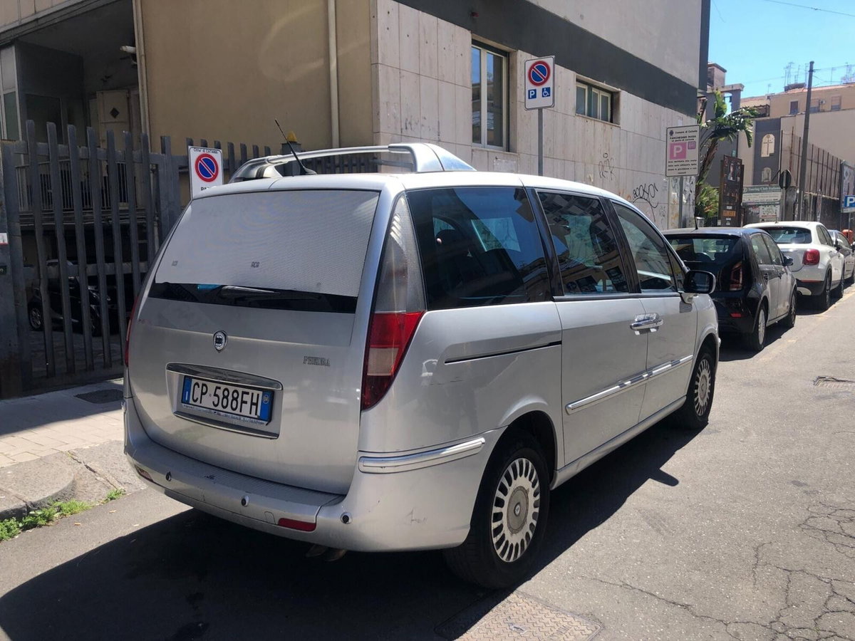 Lancia Phedra JTD Emblema FAP (3)