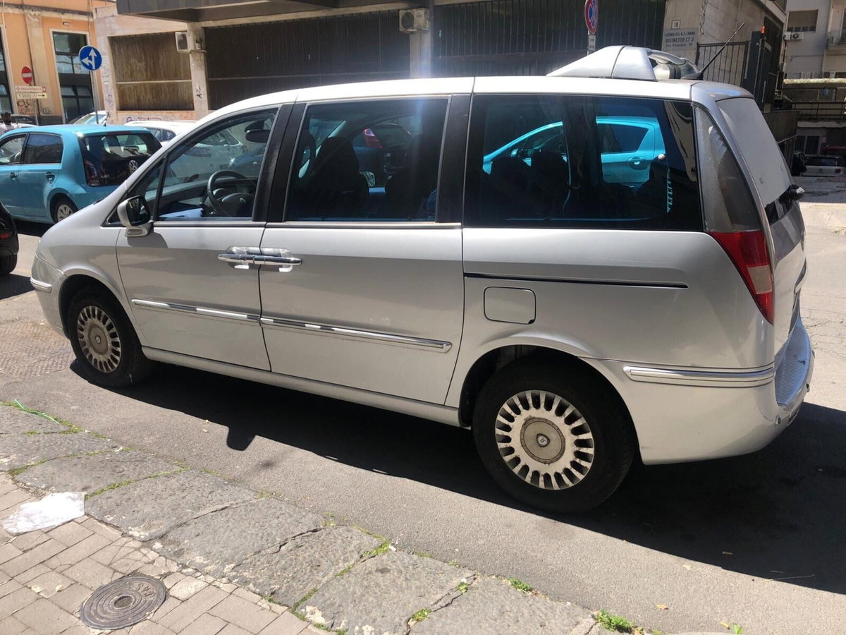 Lancia Phedra JTD Emblema FAP (4)