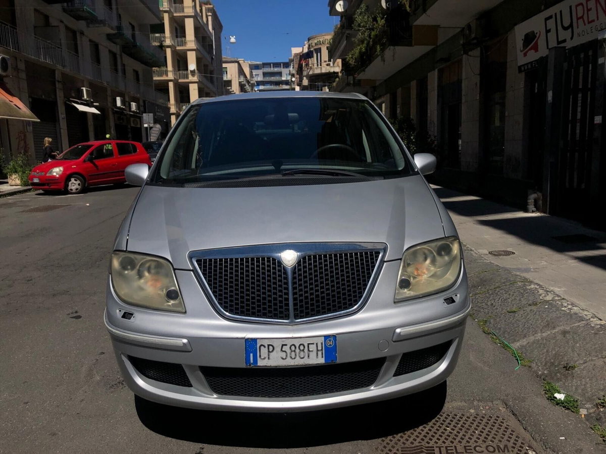 Lancia Phedra JTD Emblema FAP (7)