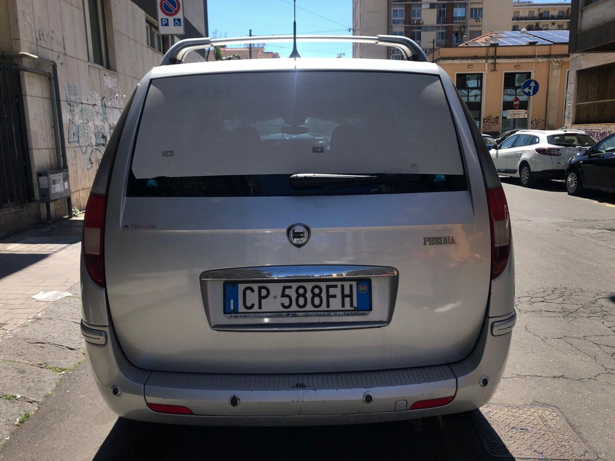 Lancia Phedra JTD Emblema FAP (8)