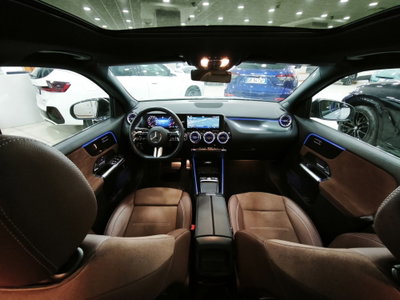 Mercedes-Benz GLA SUV 200 d AMG Line Premium Plus 4matic auto (17)